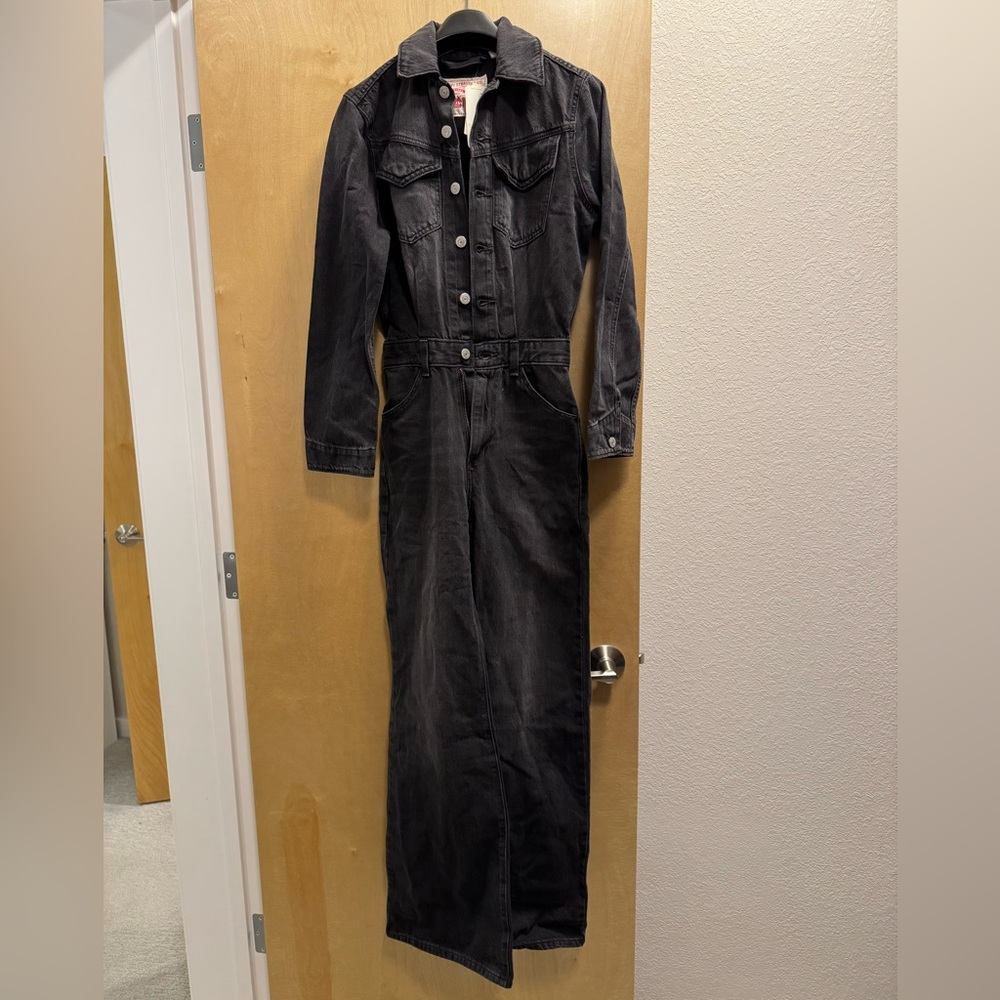 NWT Levi’s Premium Western Jumpsuit  black washed  denim jumpsuit W24